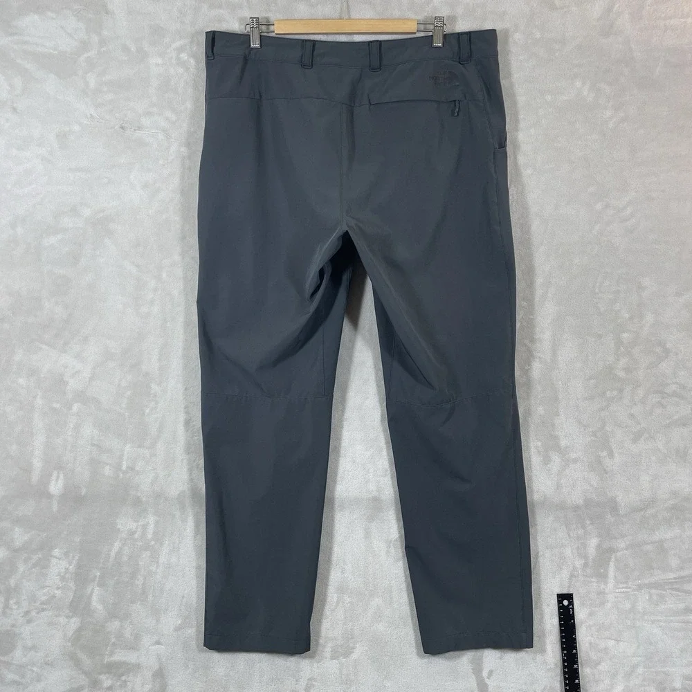 The North Face Mens Paramount Pants Asphalt Grey 36x32 NF0A7WZE FlashDry